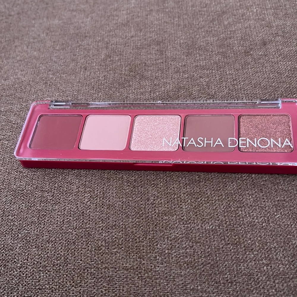 Natasha Denona Cupid eyeshadow palette
